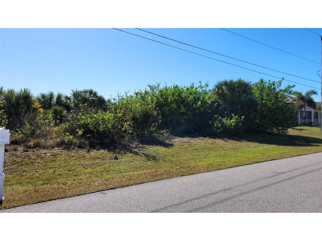 15762 Applewhite Circle Port Charlotte FL 33981 - STUART WATERWAY D6139634 image2