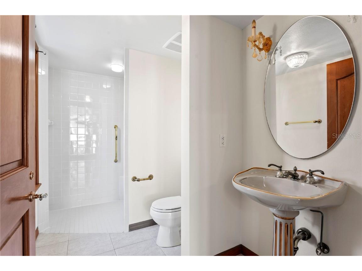 1577 Alexander Road Belleair FL 33756 A4649087 image42