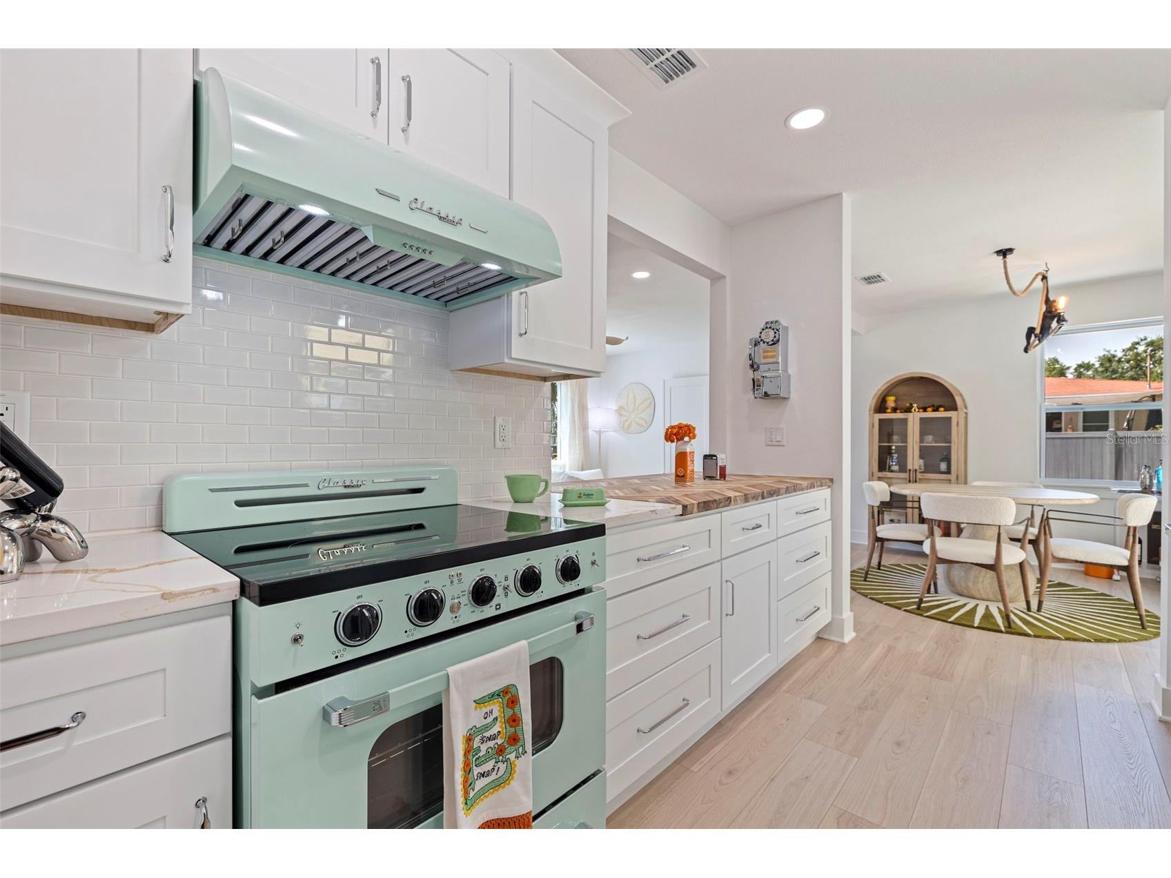 1579 Bayshore Boulevard Dunedin FL 34698 TB8476702 image17