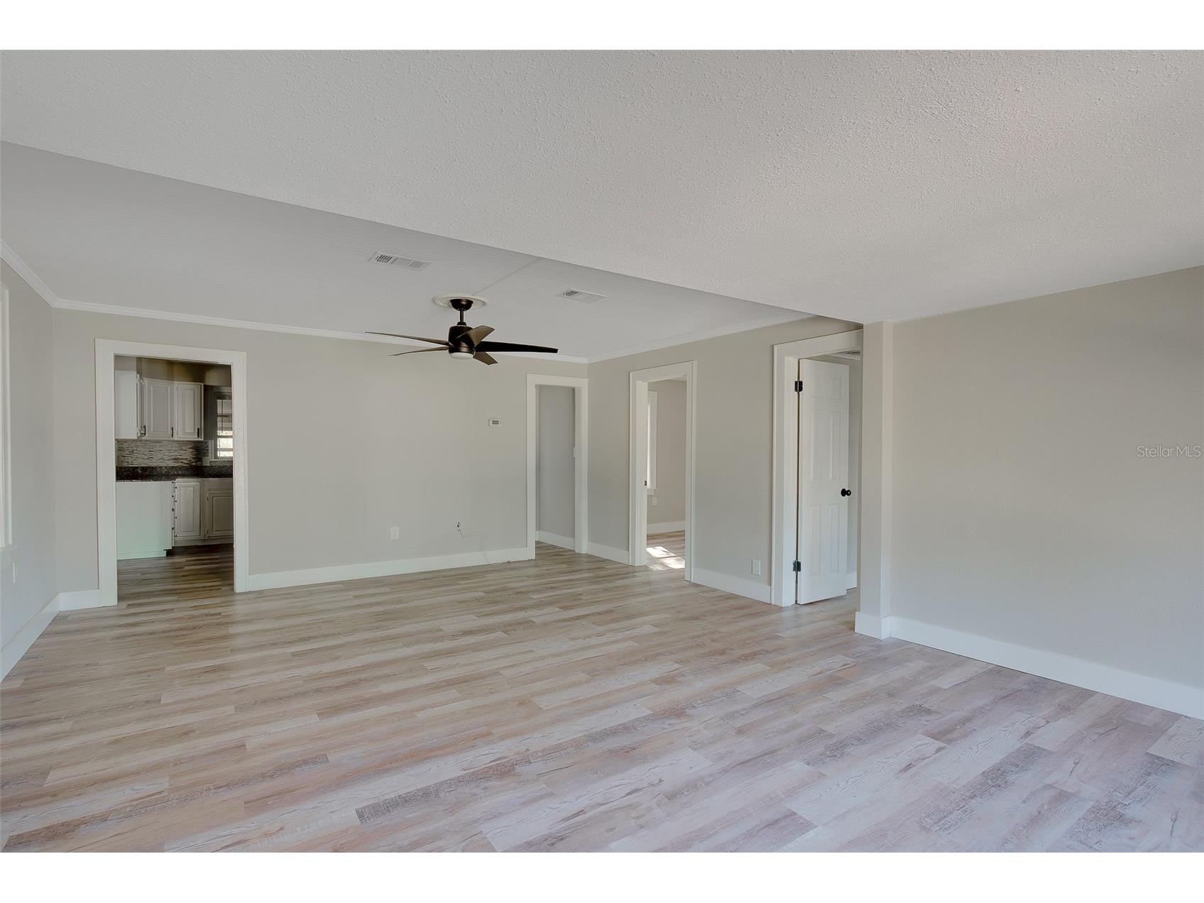 1579 S Washington Avenue Clearwater FL 33756 TB8489889 image5