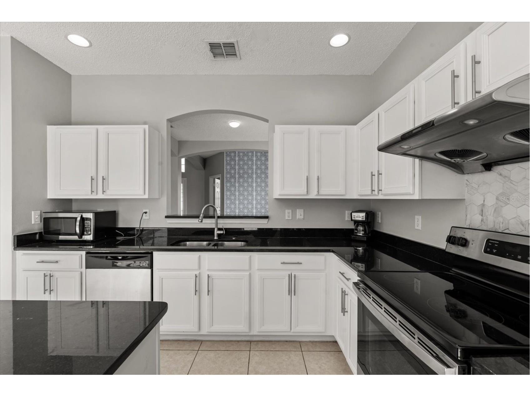 158 Barefoot Beach Way Kissimmee FL 34746 O6392103 image6