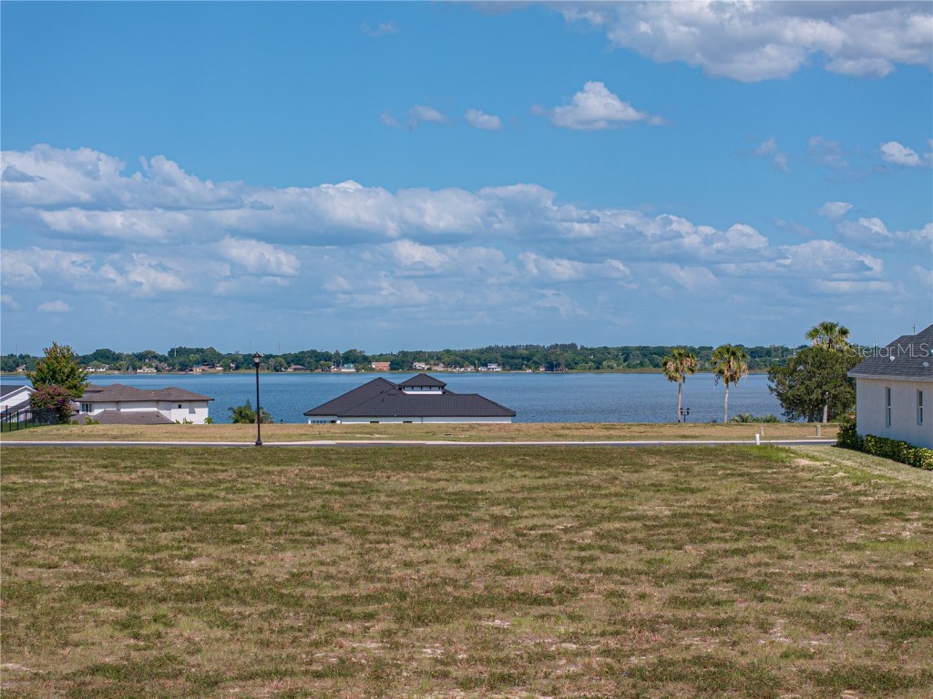 158 Blazing Star Avenue Lake Alfred FL 33850 - LAKE ALFRED VAN & MEDORA P4930239 image2