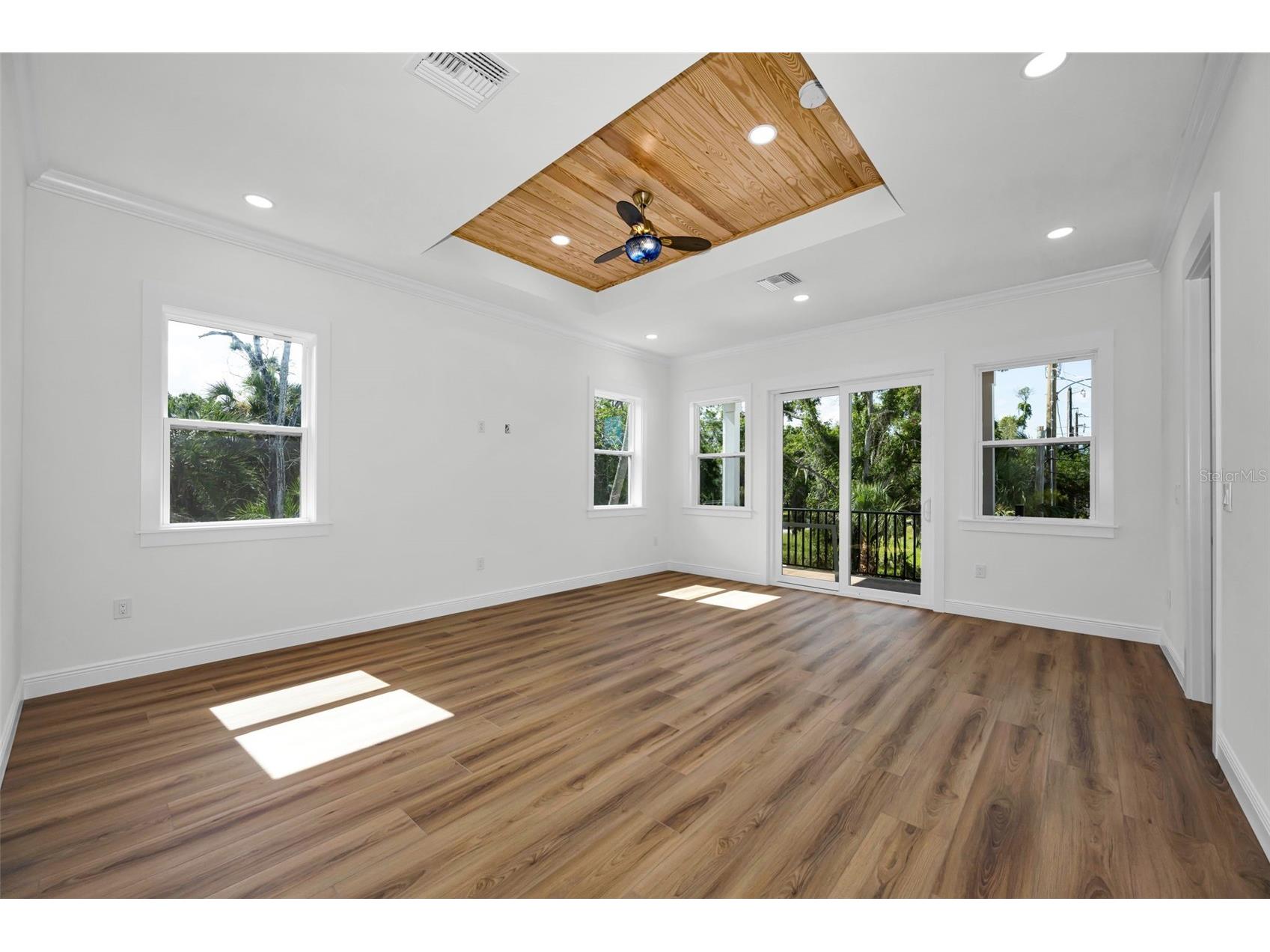 158 E Spruce Street Tarpon Springs FL 34689 W7885076 image17