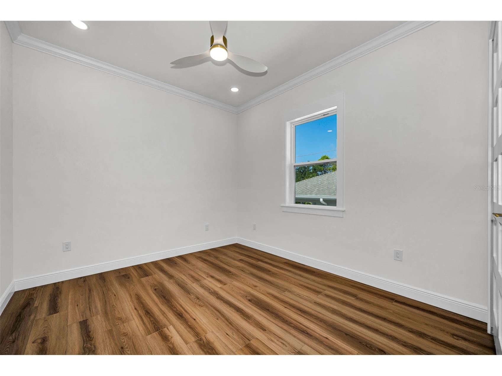 158 E Spruce Street Tarpon Springs FL 34689 W7885076 image46