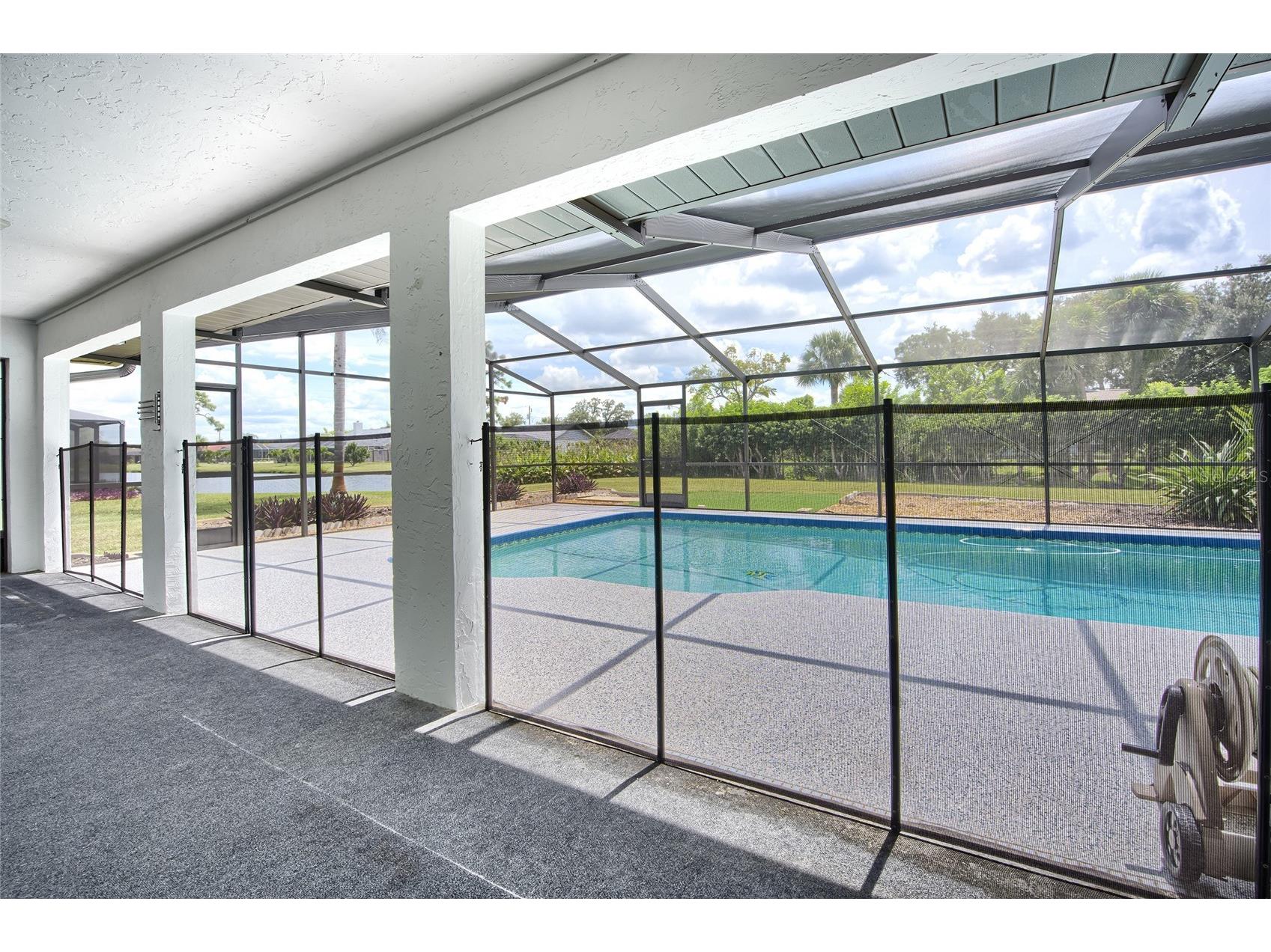158 Hourglass Drive Venice FL 34293 N6140892 image25