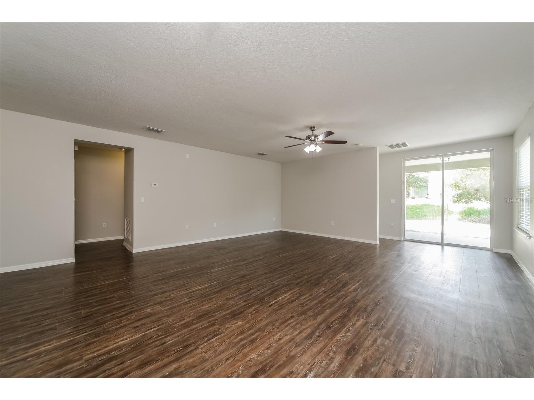 1580 Tamarind Road Davenport FL 33896 TB8512334 image3