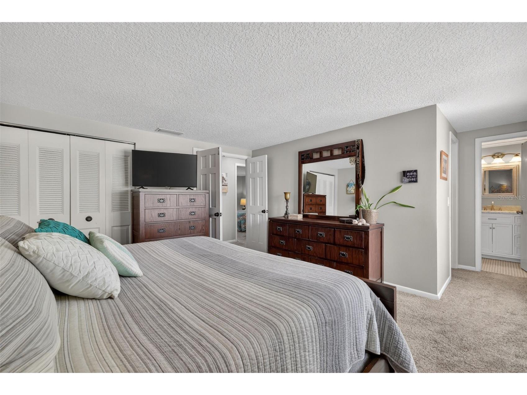 15801 Ashbury Place Tampa FL 33624 TB8513022 image35