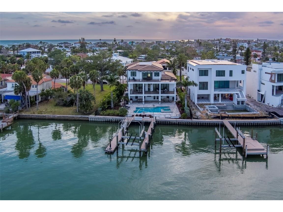 15805 Redington Drive Redington Beach FL 33708 - INTRACOASTAL WATERWAY TB8383923 image1