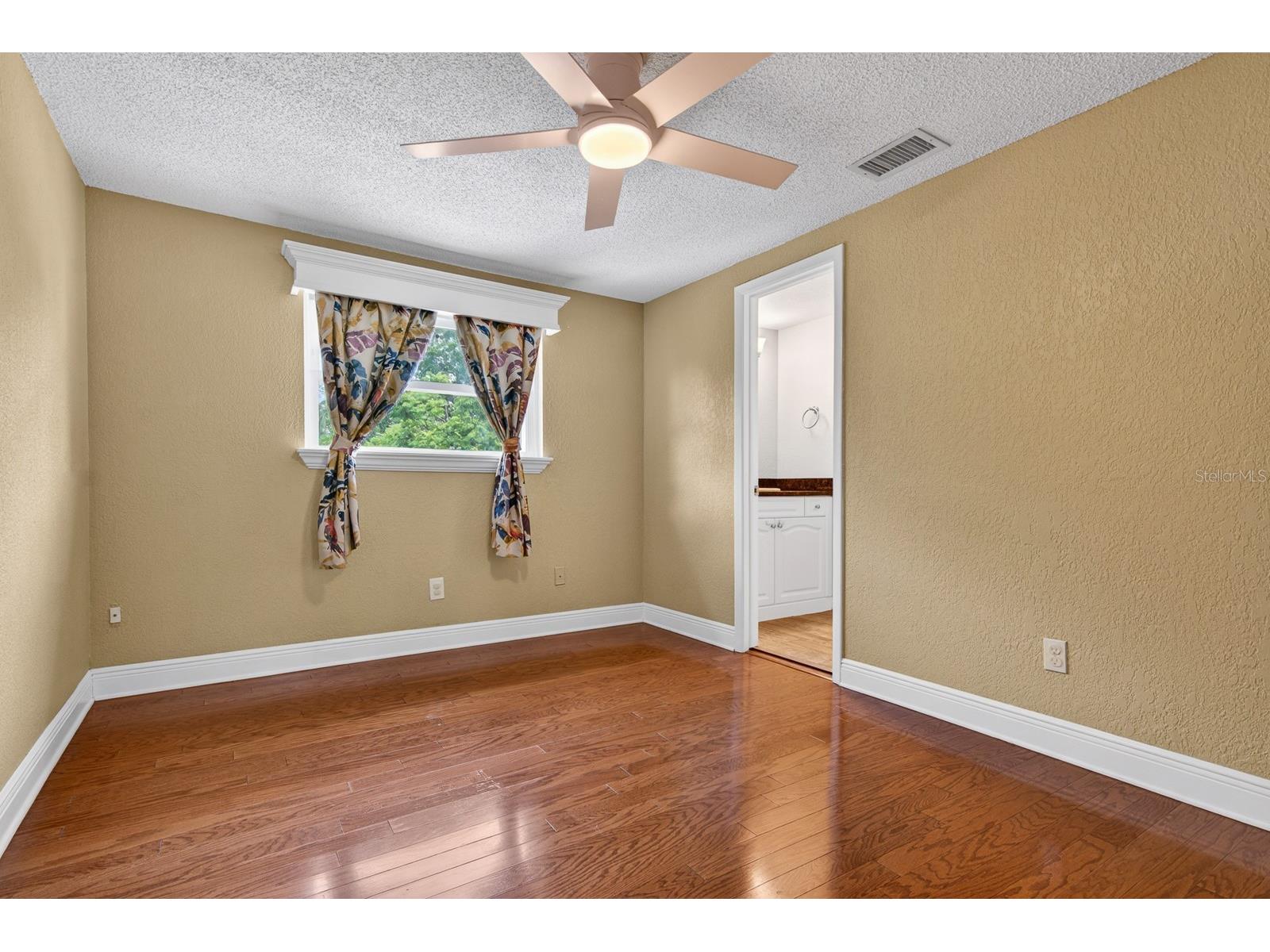 15808 Ashbury Place Tampa FL 33624 TB8518255 image39