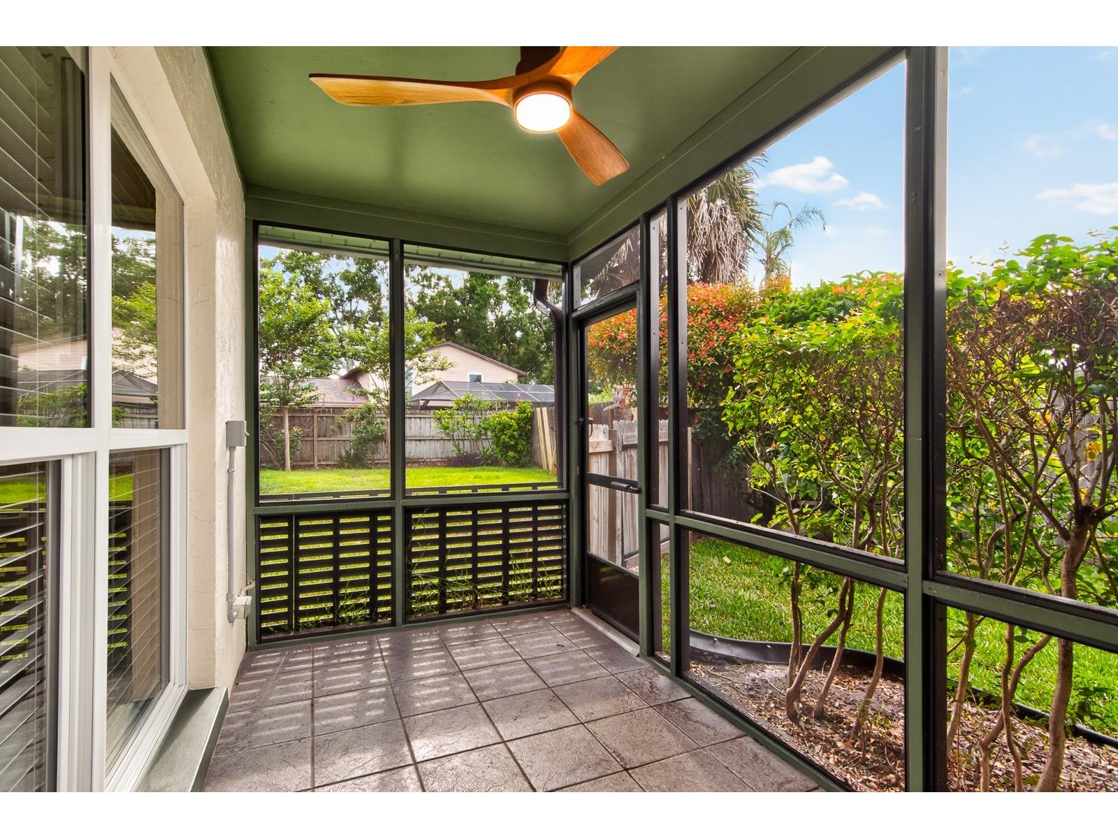 15808 Ashbury Place Tampa FL 33624 TB8518255 image58