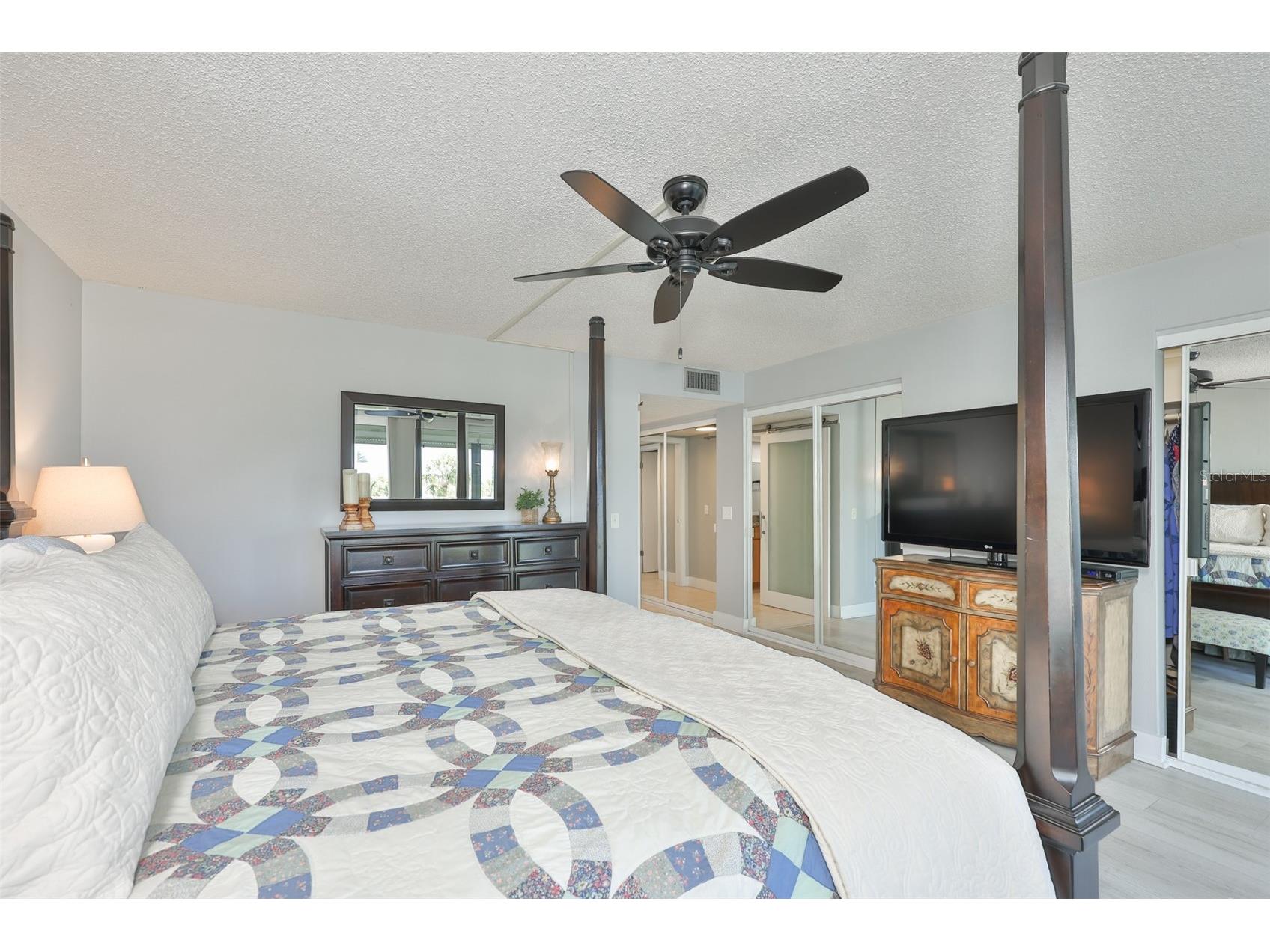 1581 Gulf Boulevard #103N Clearwater Beach FL 33767 TB8501405 image20