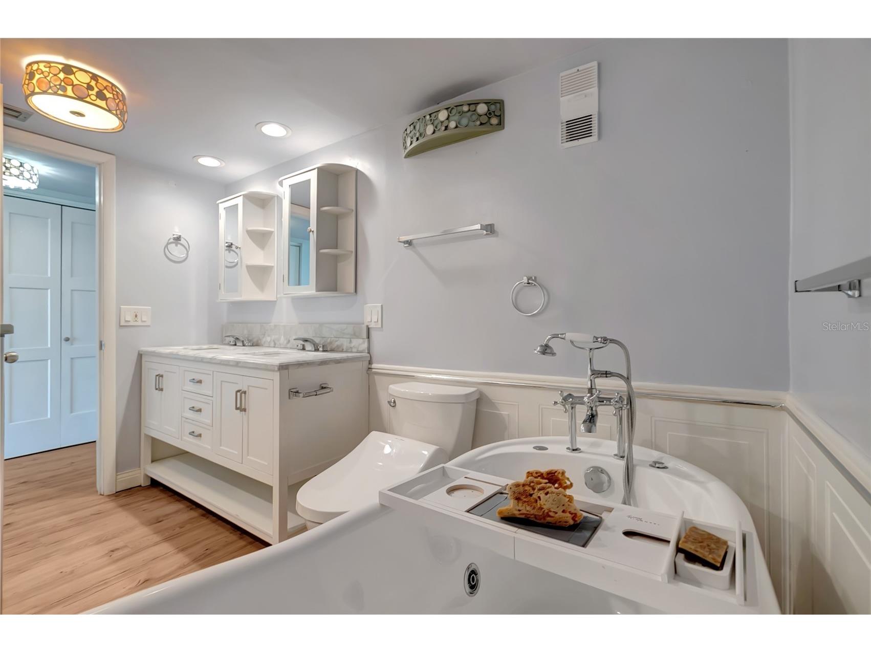 1581 Gulf Boulevard #302N Clearwater Beach FL 33767 TB8513292 image28