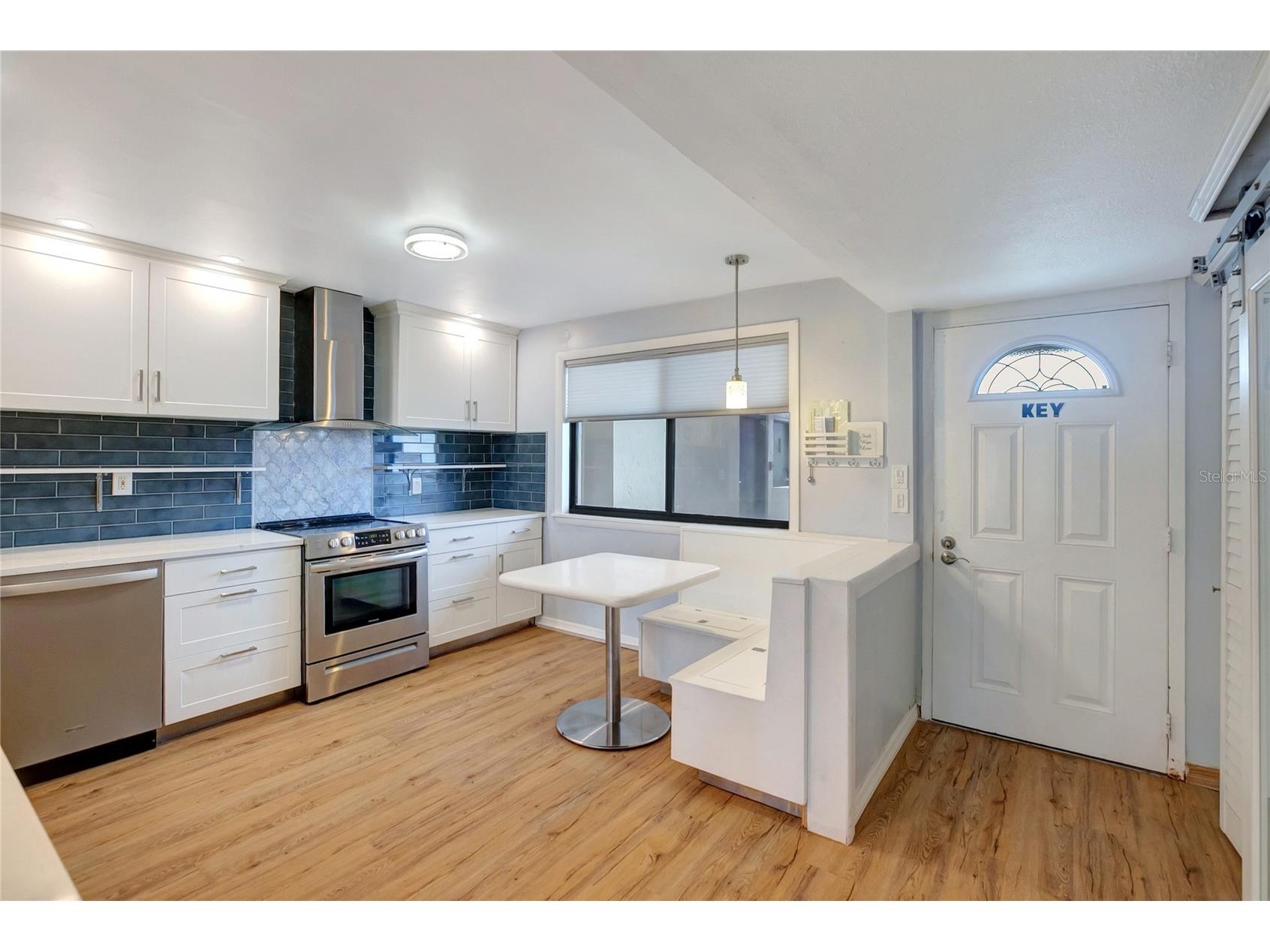1581 Gulf Boulevard #302N Clearwater Beach FL 33767 TB8513292 image3