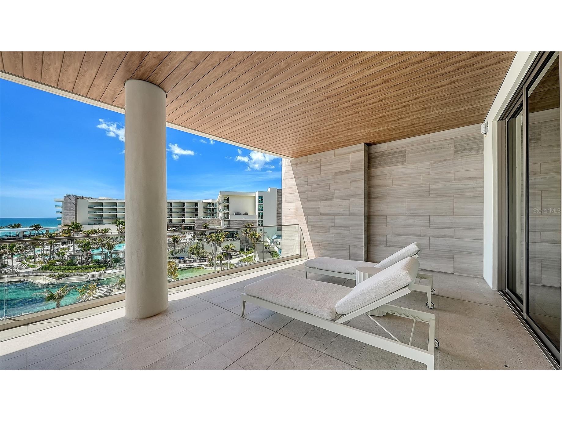 1581 Gulf Of Mexico Drive #406 Longboat Key FL 34228 - GULF OF MEXICO A4685503 image24