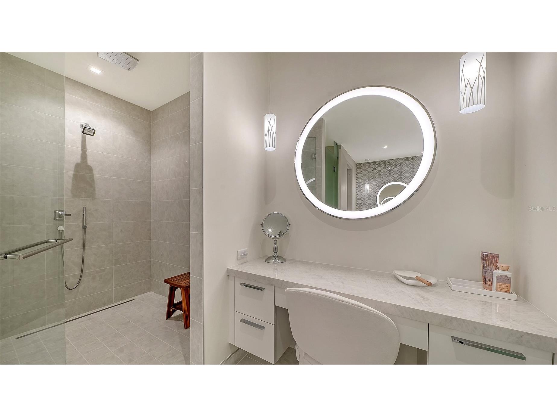 1581 Gulf Of Mexico Drive #406 Longboat Key FL 34228 - GULF OF MEXICO A4685503 image33