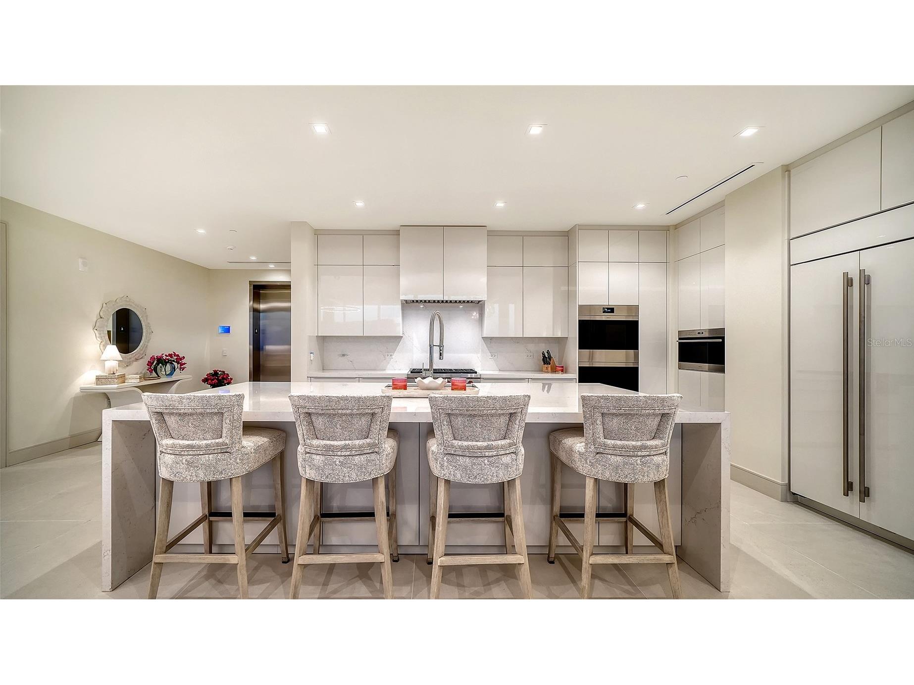 1581 Gulf Of Mexico Drive #406 Longboat Key FL 34228 - GULF OF MEXICO A4685503 image5
