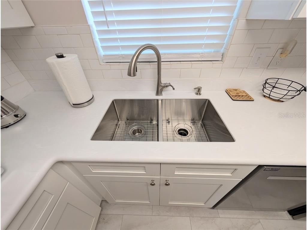 1581 Leisure Drive #M7 Bradenton FL 34207 A4672571 image5