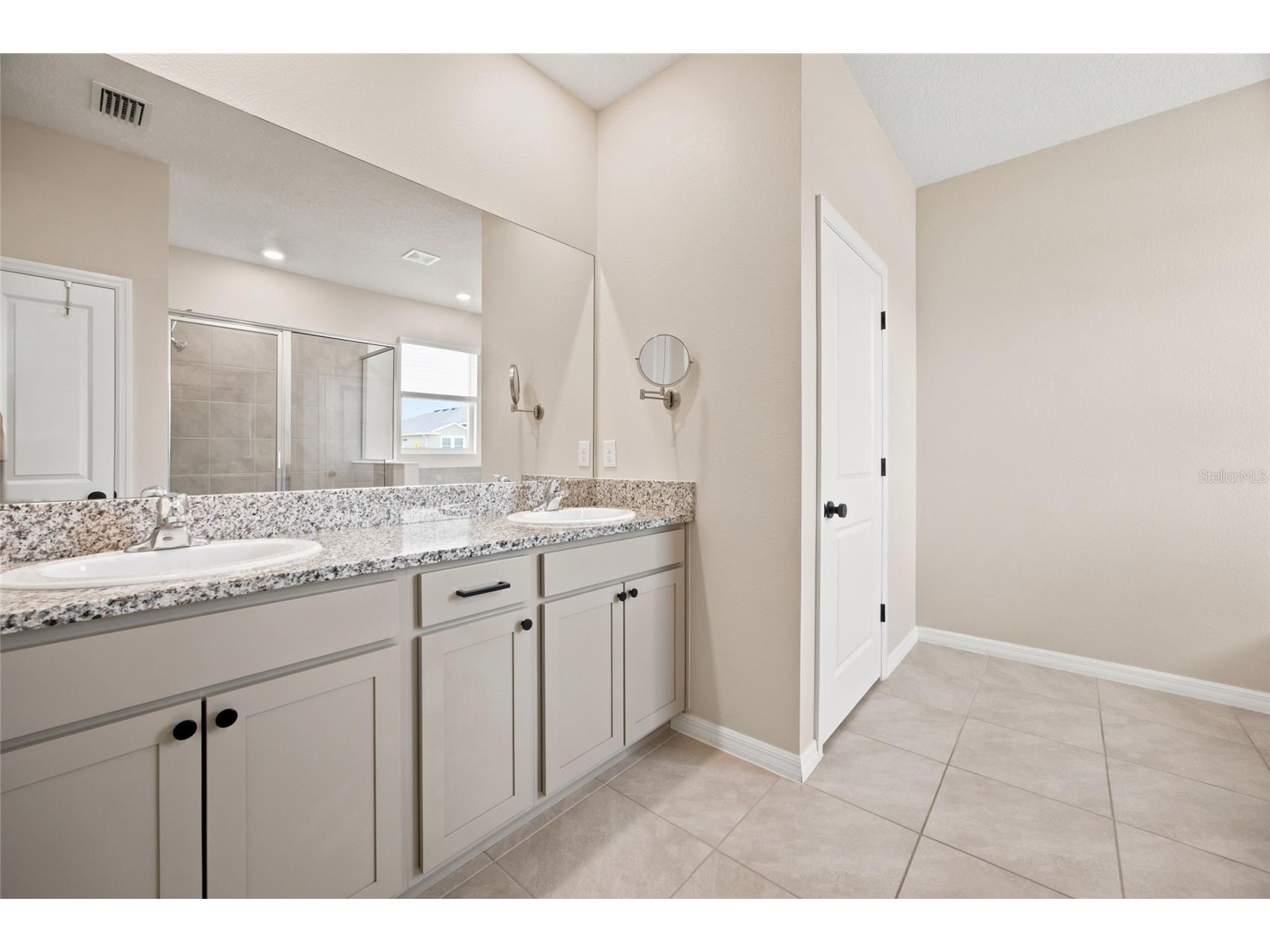 1581 NE 50th Terrace Ocala FL 34470 OM728779 image40