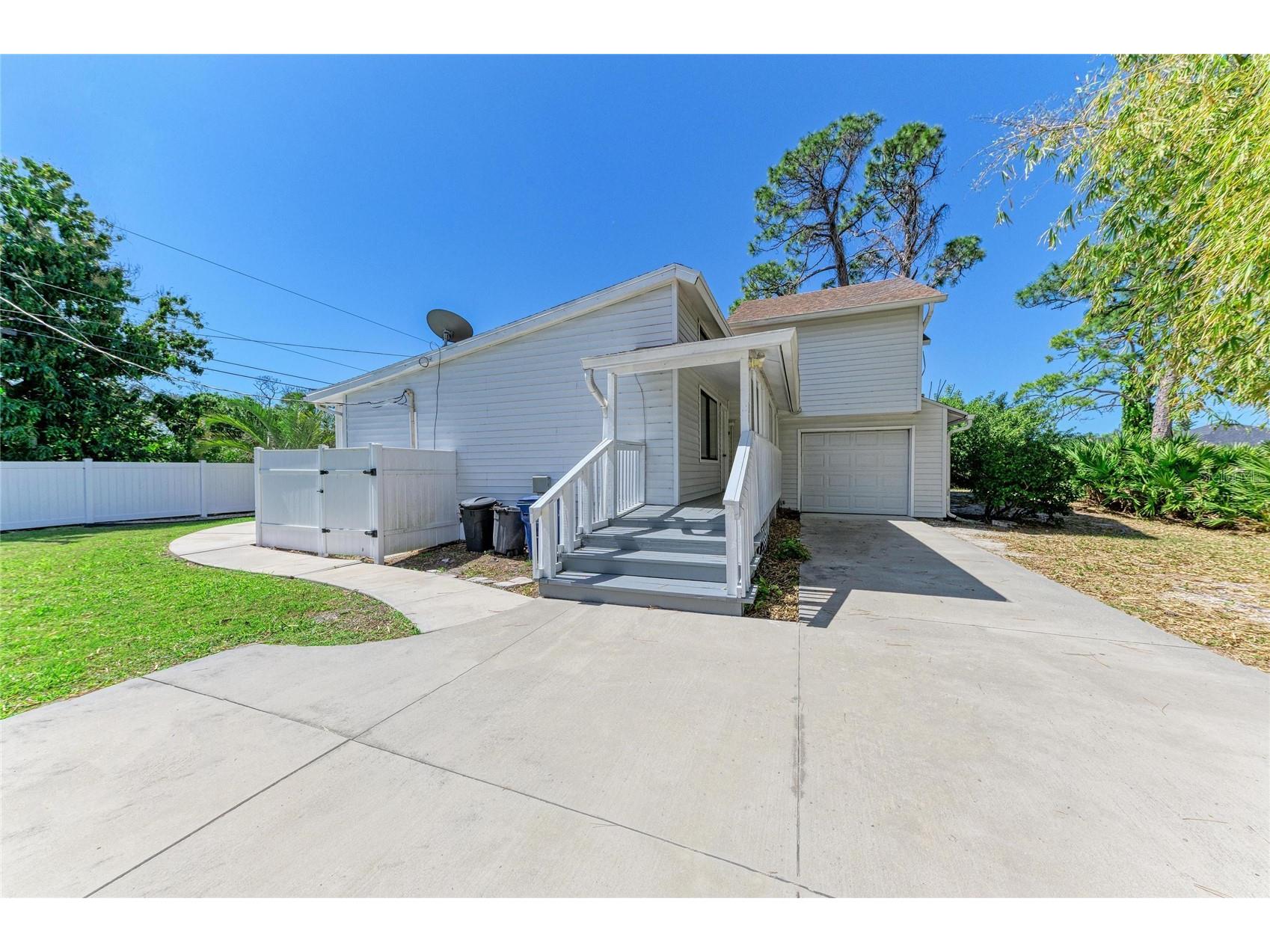 1581 Royal Road Venice FL 34293 A4686317 image4
