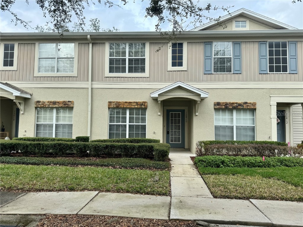 15810 Fishhawk Falls Drive Lithia FL 33547 T3499612 image1