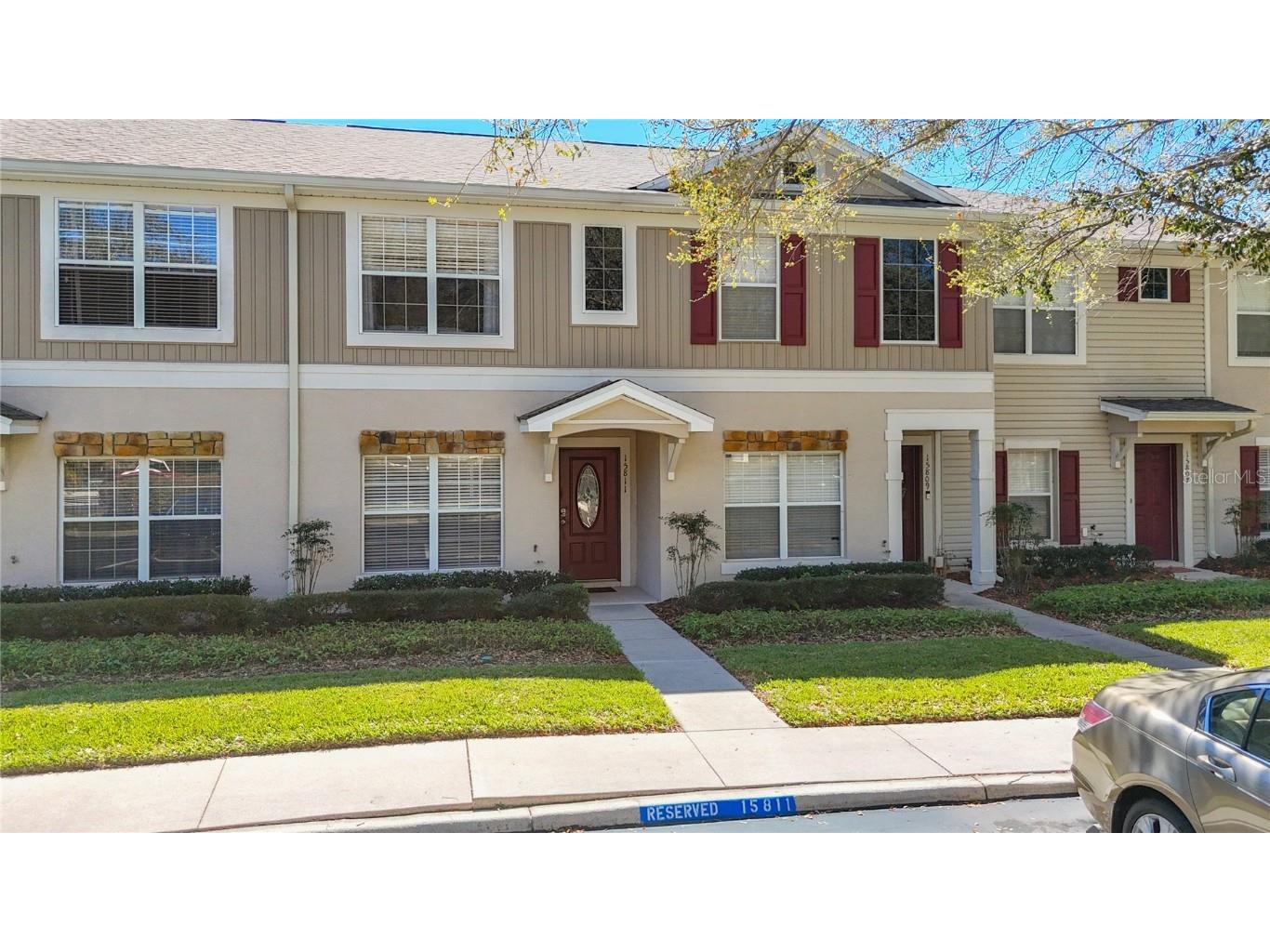 15811 Fishhawk Falls Drive Lithia FL 33547 TB8359671 image1