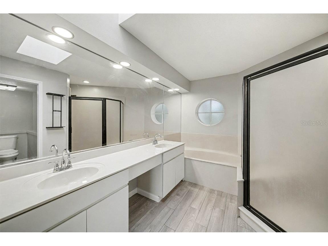 15811 Sanctuary Drive Tampa FL 33647 TB8457892 image35