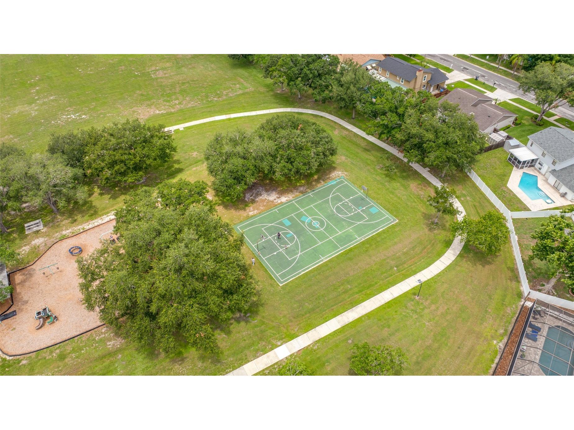15816 Hound Horn Lane Tampa FL 33624 TB8516623 image80