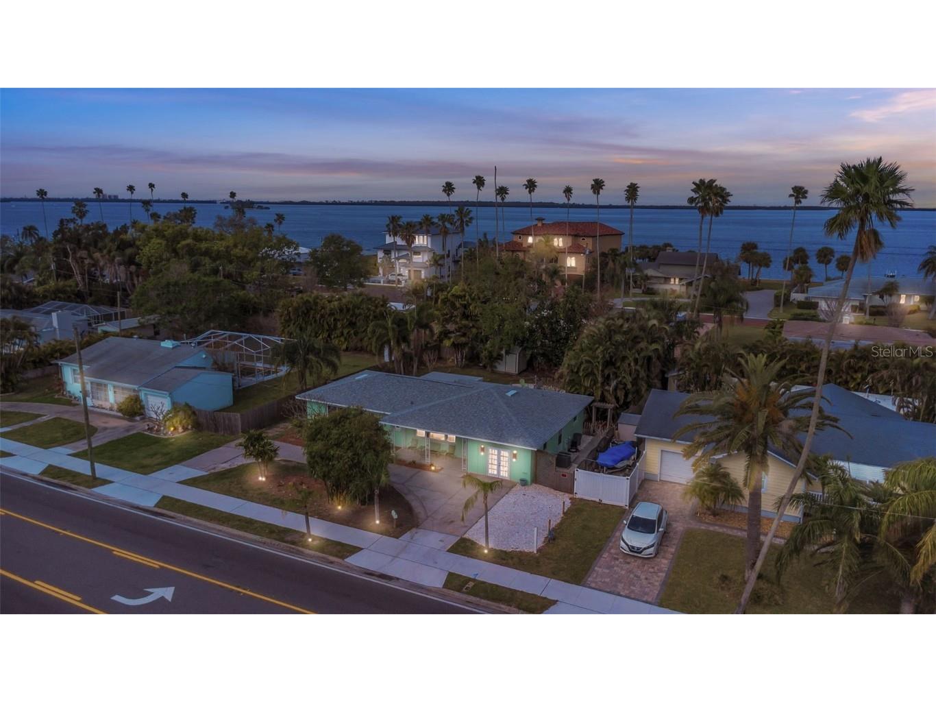 1582 Bayshore Boulevard Dunedin FL 34698 TB8365213 image1
