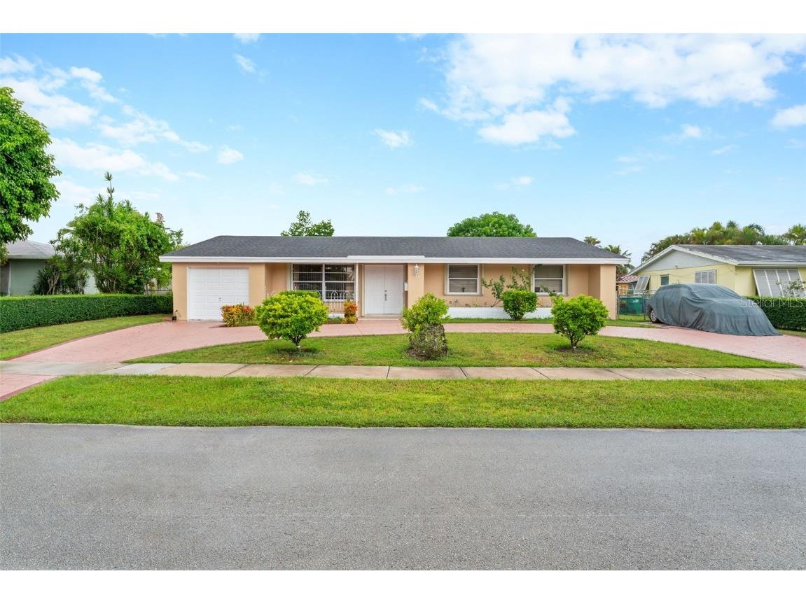 15821 SW 100th Court Miami FL 33157 O6227468 image1