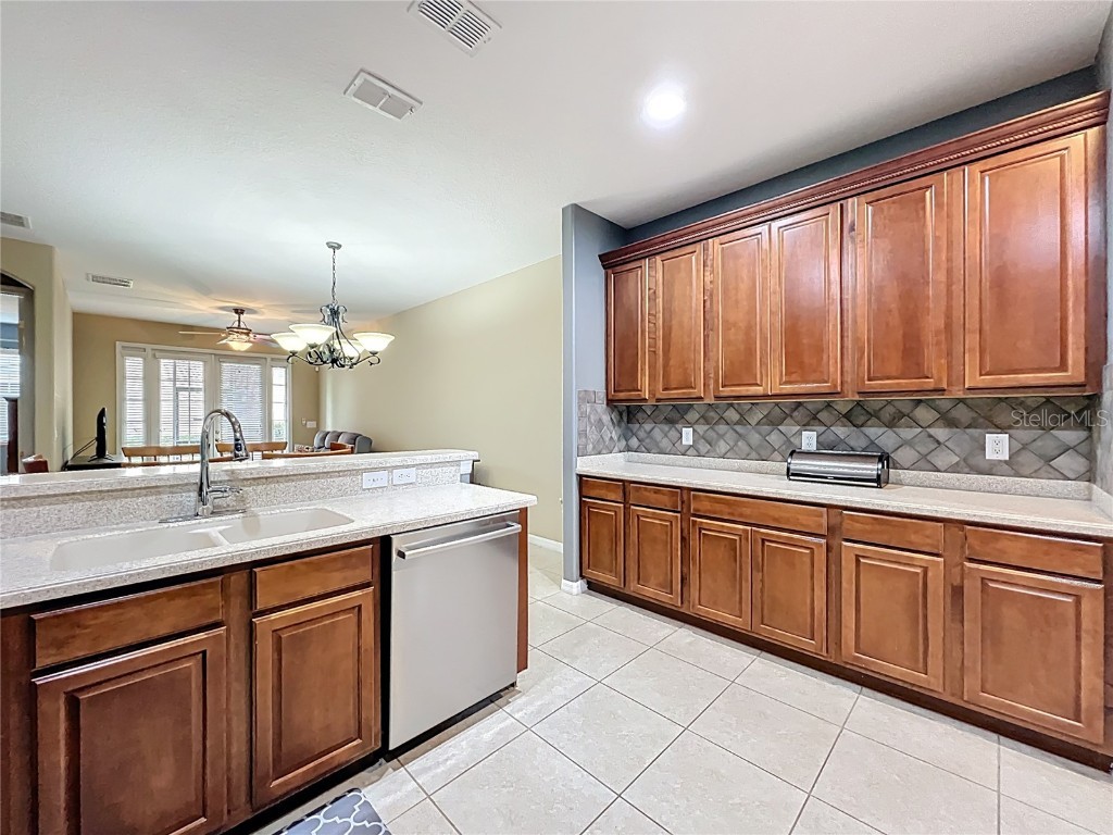 15822 Woodland Spring Court Orlando FL 32828 O6315886 image10