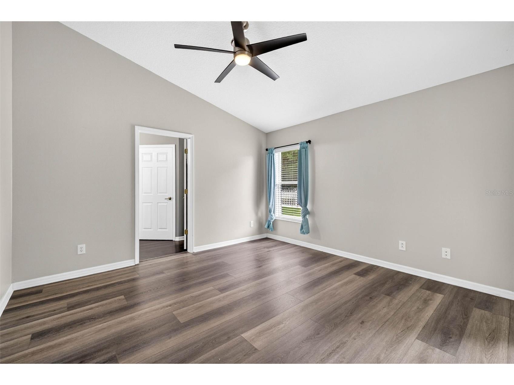 15826 Stags Leap Drive Lutz FL 33559 TB8514449 image33