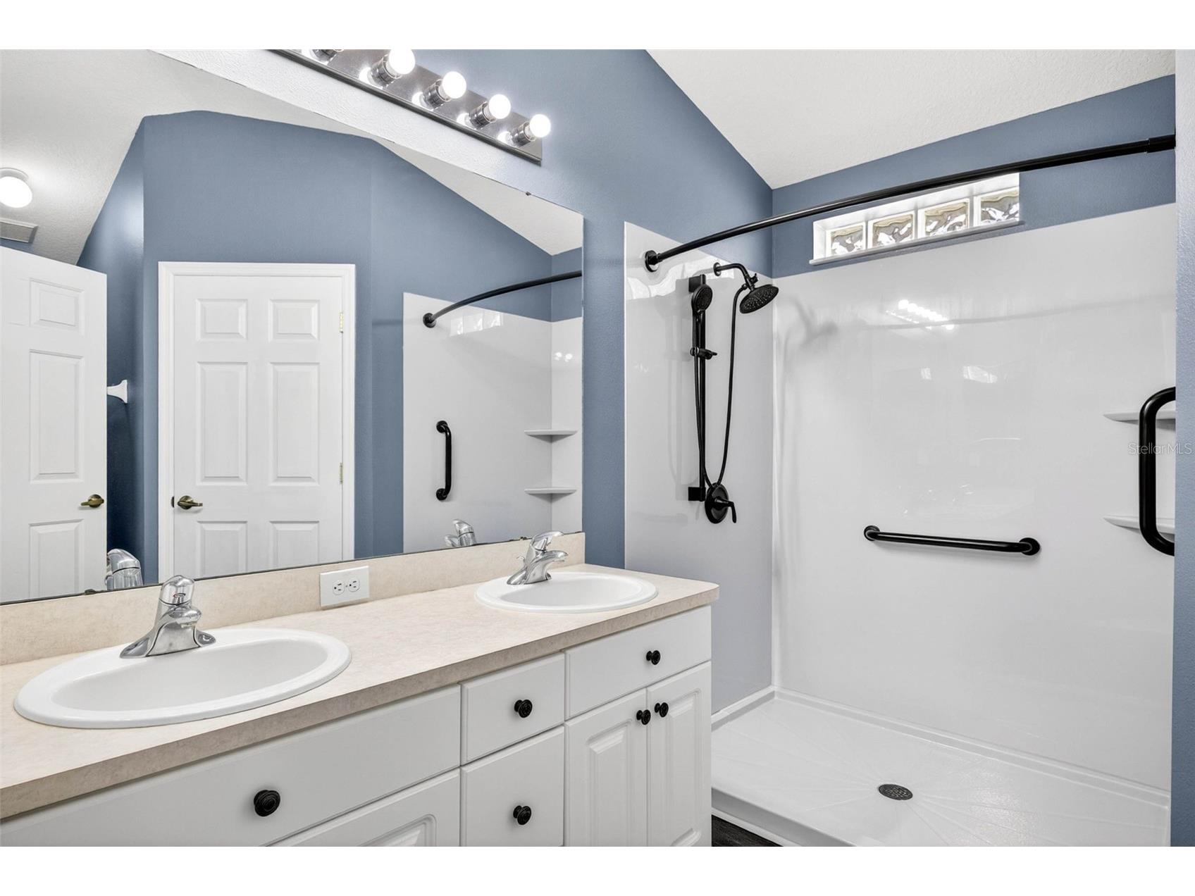 15826 Stags Leap Drive Lutz FL 33559 TB8514449 image36