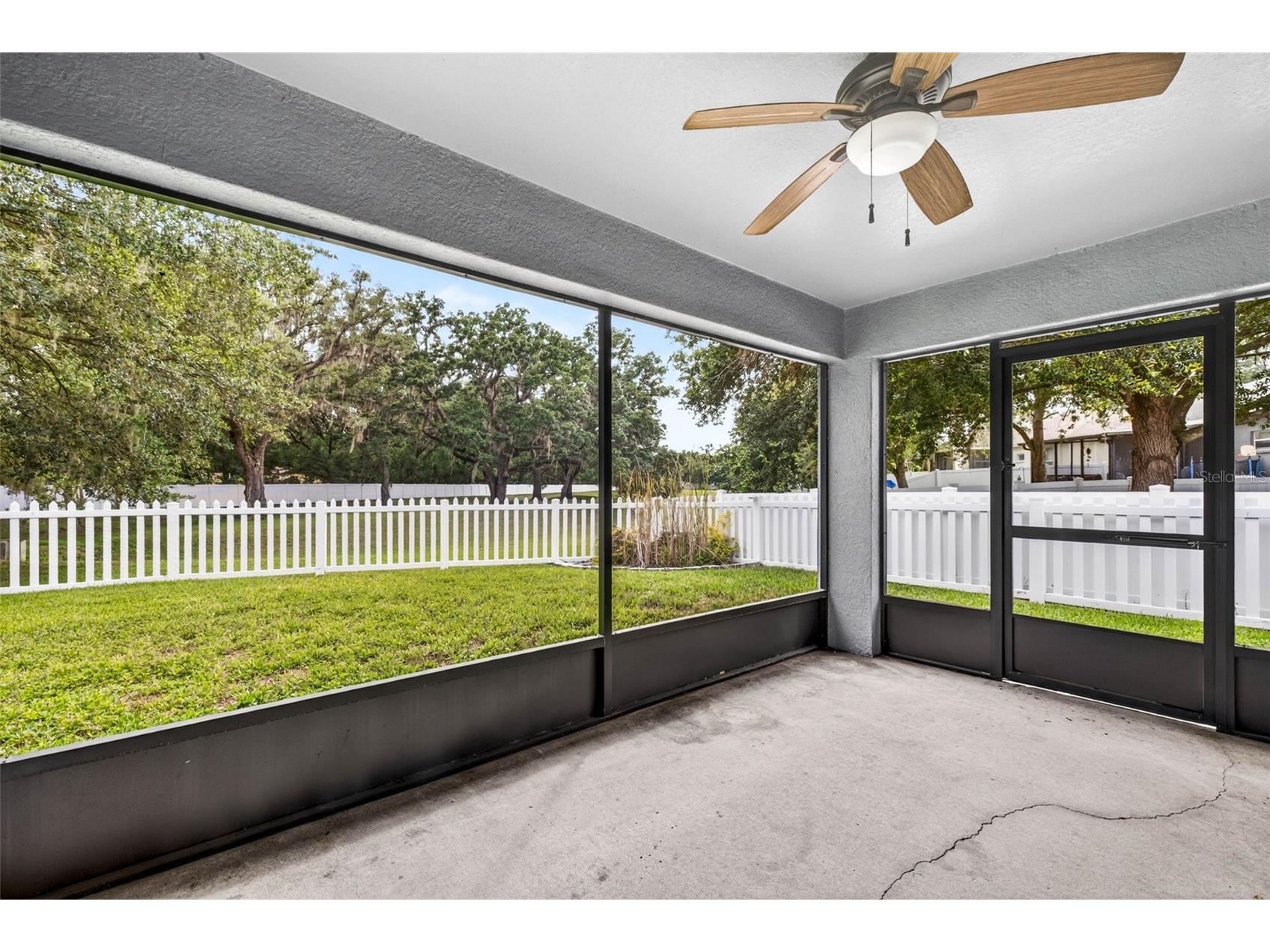 15826 Stags Leap Drive Lutz FL 33559 TB8514449 image40