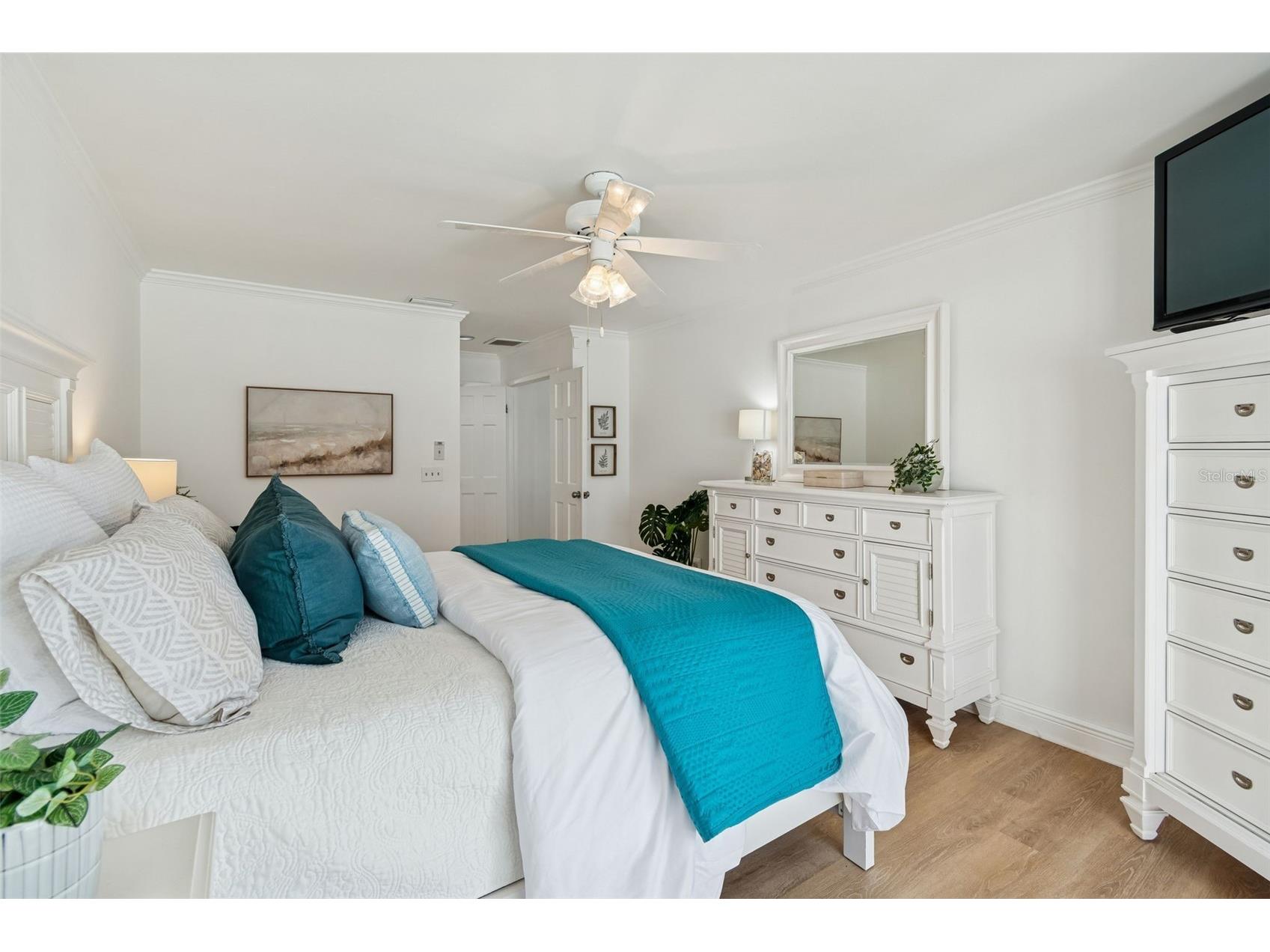 15830 Glenarn Drive Tampa FL 33618 TB8478979 image13