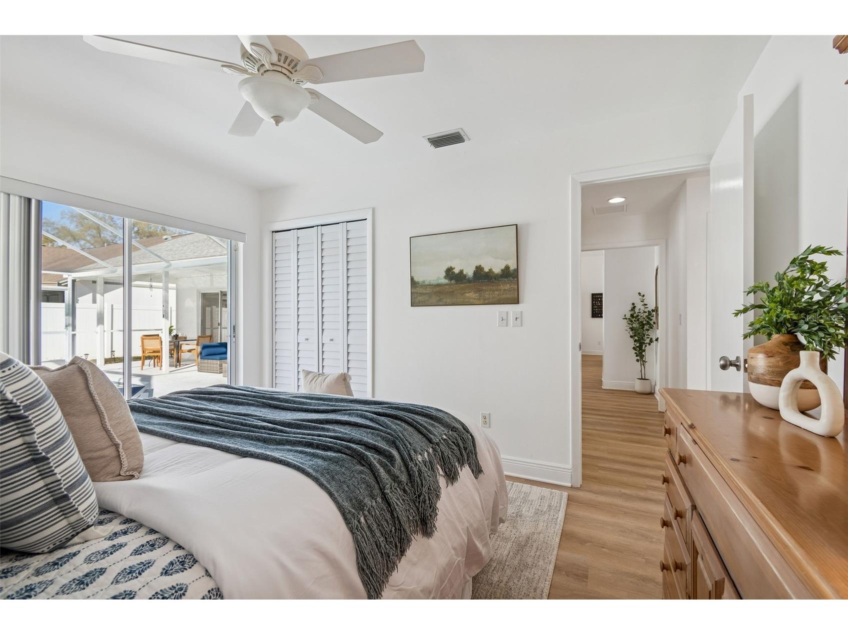 15830 Glenarn Drive Tampa FL 33618 TB8478979 image32