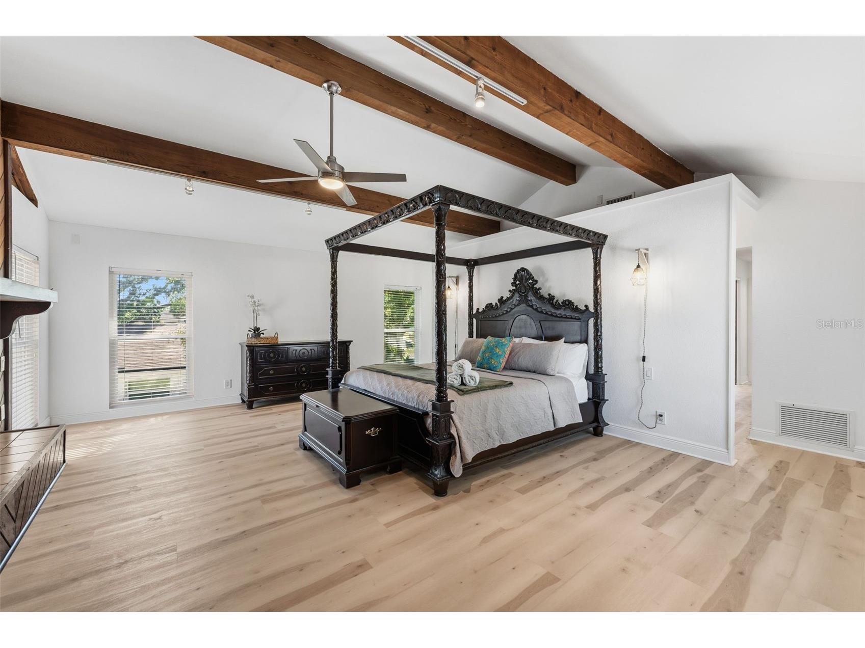 1584 Oak Lane Clearwater FL 33764 TB8490329 image15