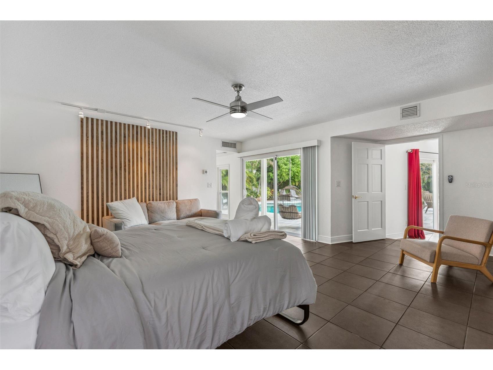 1584 Oak Lane Clearwater FL 33764 TB8490329 image38
