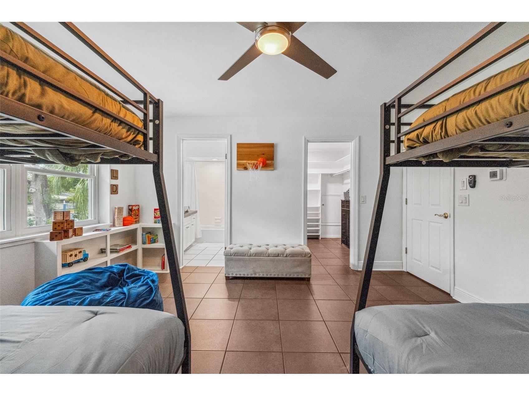 1584 Oak Lane Clearwater FL 33764 TB8490329 image42