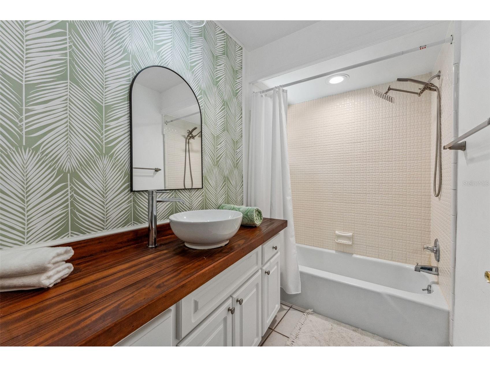 1584 Oak Lane Clearwater FL 33764 TB8490329 image43
