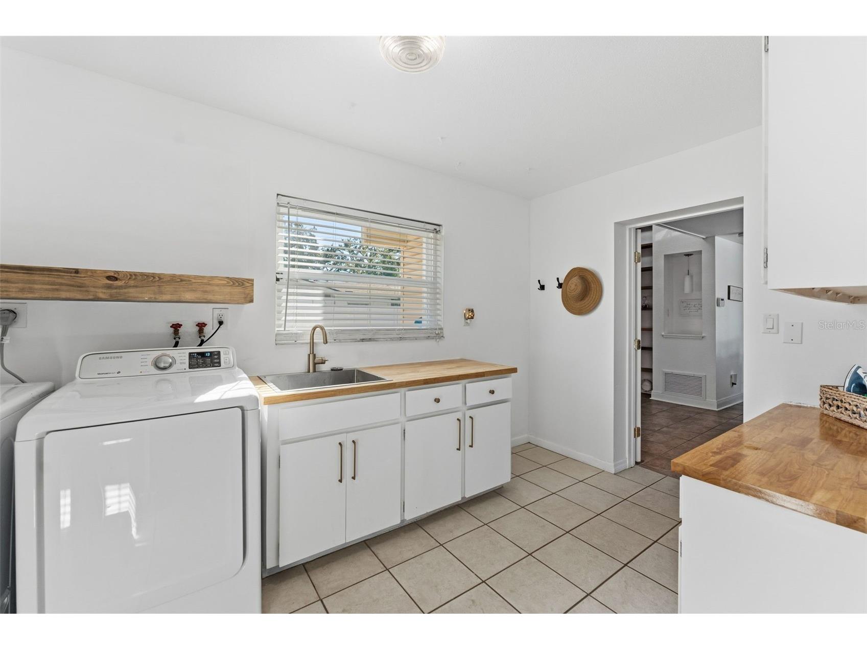 1584 Oak Lane Clearwater FL 33764 TB8490329 image53