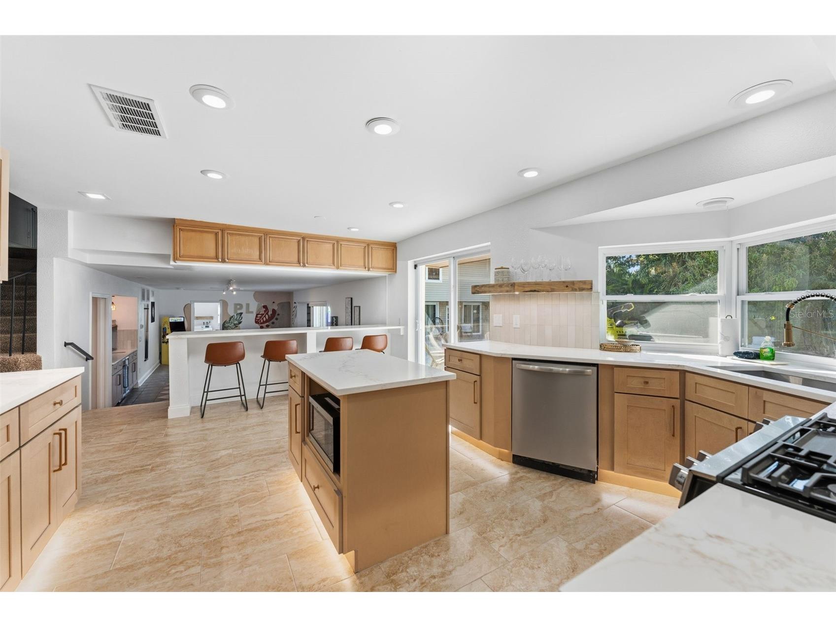 1584 Oak Lane Clearwater FL 33764 TB8490329 image6