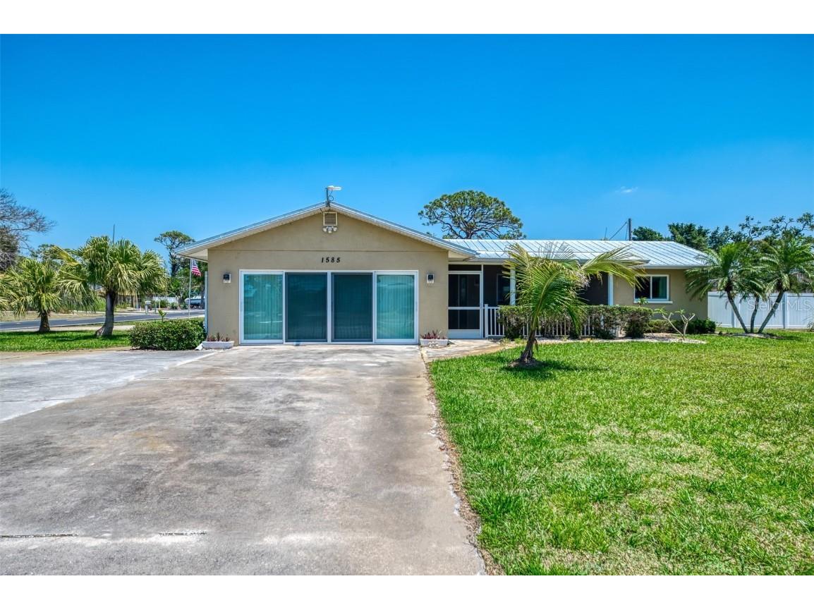 1585 Poinciana Road Venice FL 34293 D6142018 image1