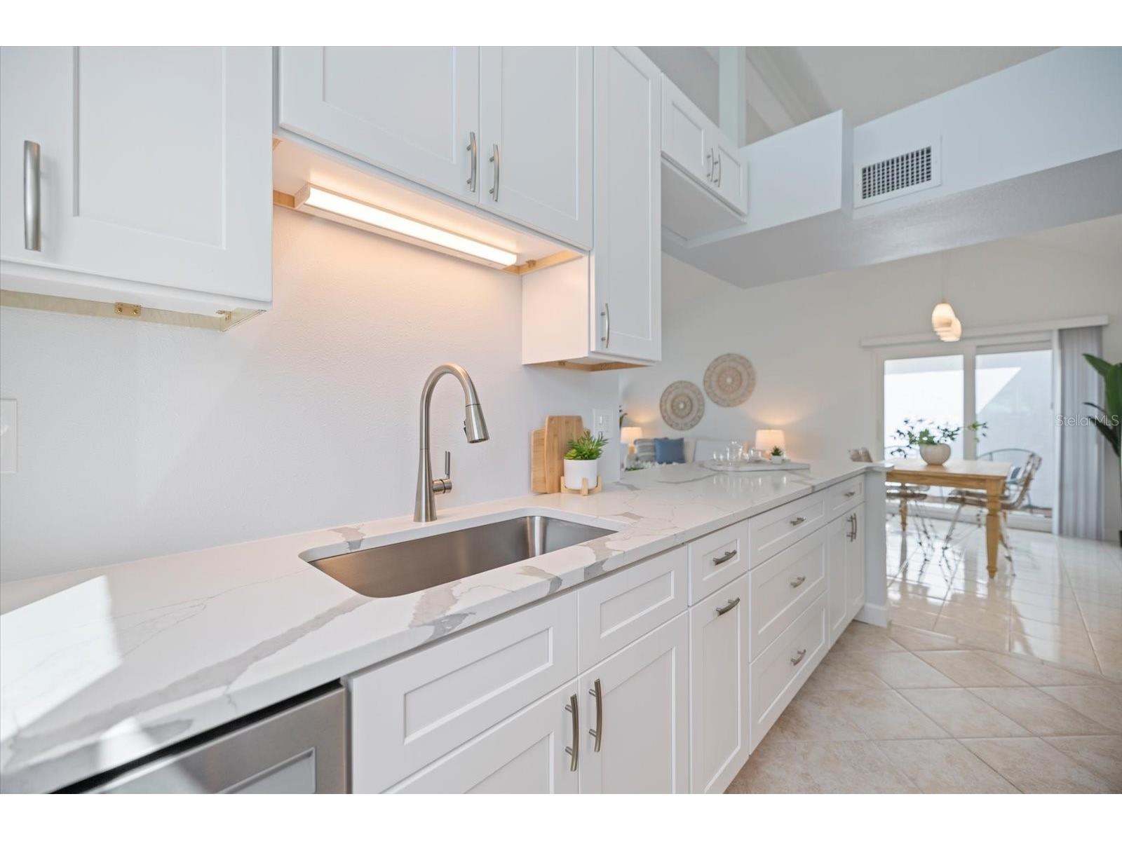 1585 Tarpon Center Drive #20 Venice FL 34285 - GULF N6144247 image18