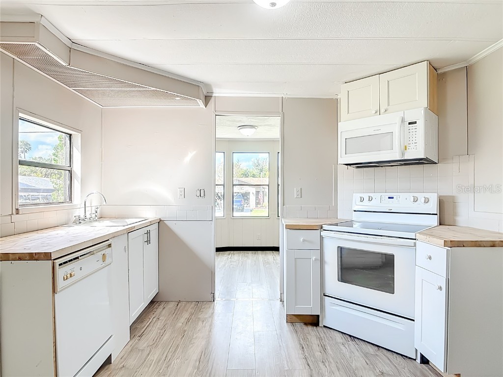 1585 Tuscaloosa Avenue Daytona Beach FL 32117 V4944841 image8