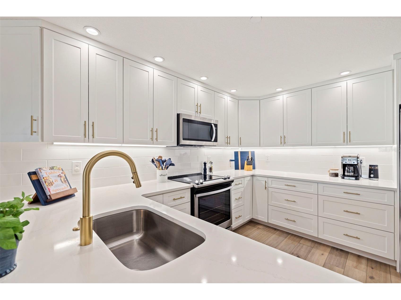 1586 Gulf Boulevard #2501 Clearwater Beach FL 33767 - GULF OF AMERICA TB8501644 image15