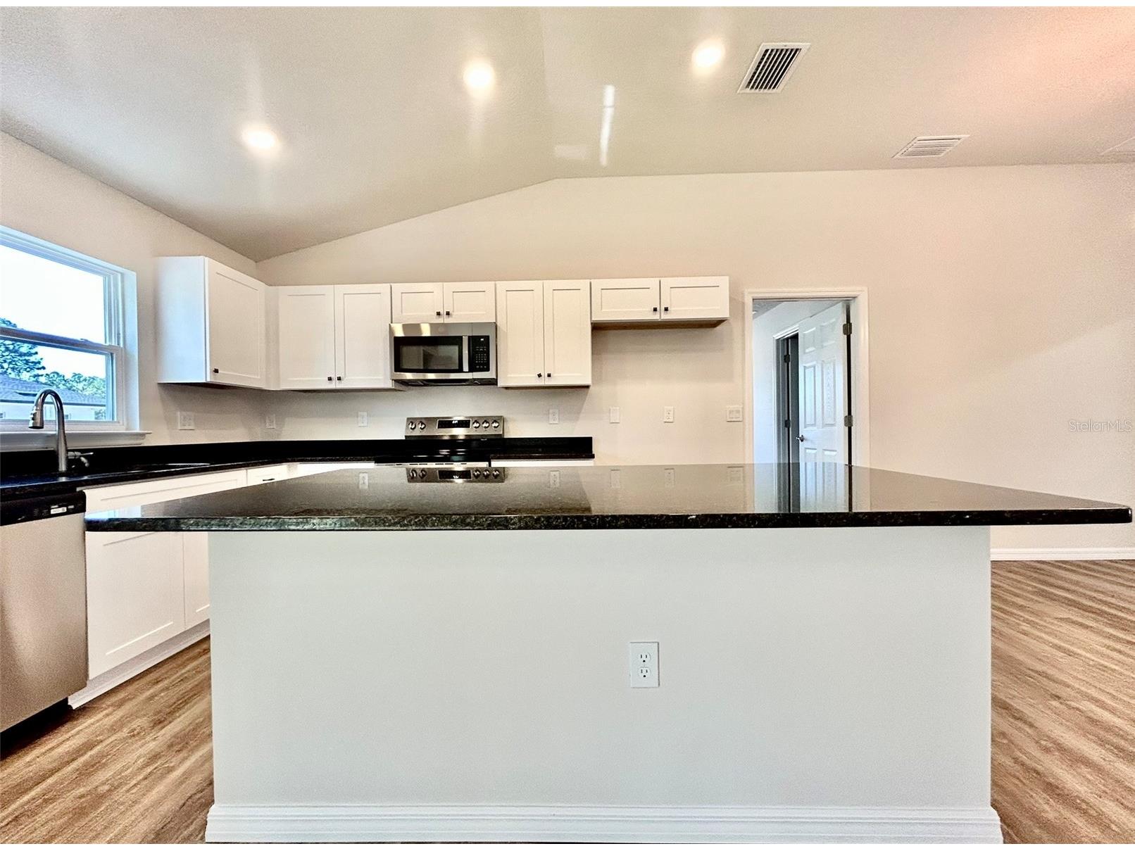 1586 W Gainsboro Lane Citrus Springs FL 34434 OM718033 image7