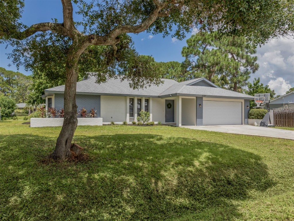 1587 Sussex Road Venice FL 34293 A4510407 image1