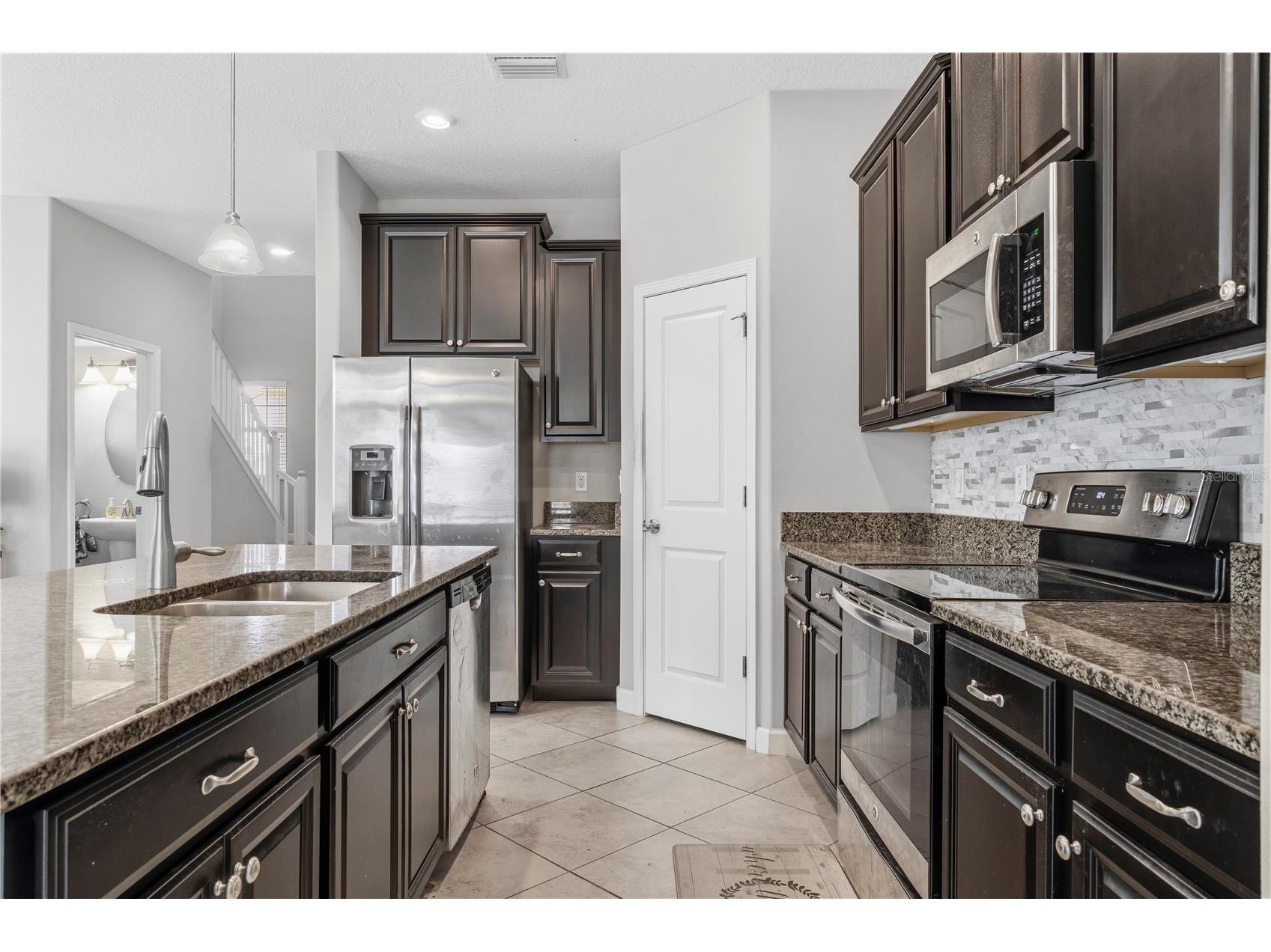 1588 Ludington Avenue Wesley Chapel FL 33543 OM722728 image18