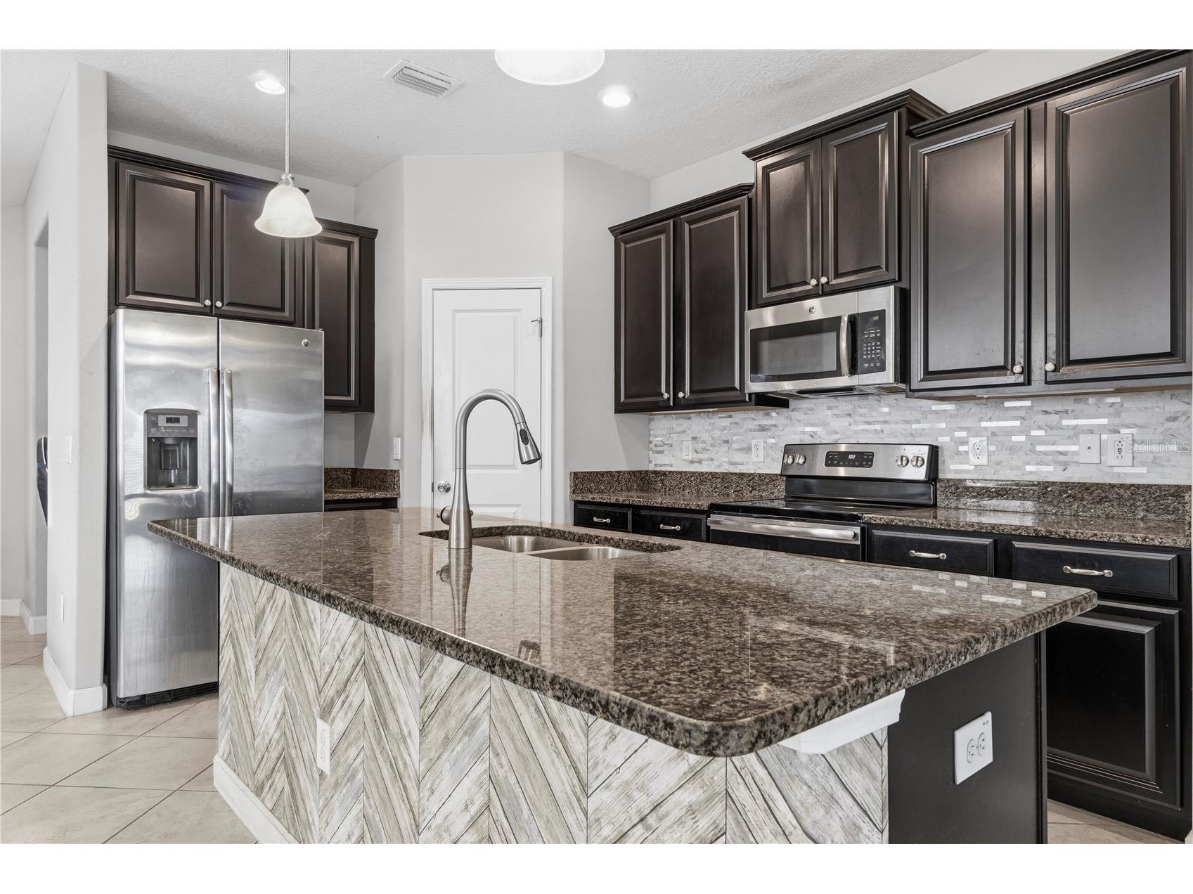1588 Ludington Avenue Wesley Chapel FL 33543 OM722728 image19