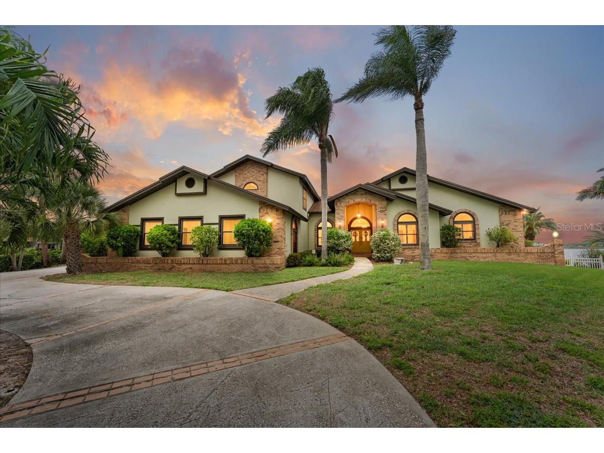 1589 Mary Lane Tarpon Springs FL 34689 - SALT LAKE TB8516504 image2